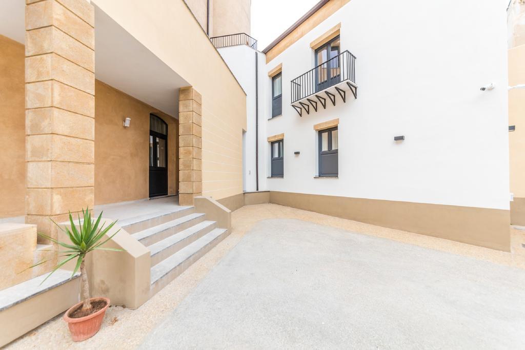 Camplus Palermo Normanni - Casa Per Ferie Exterior photo